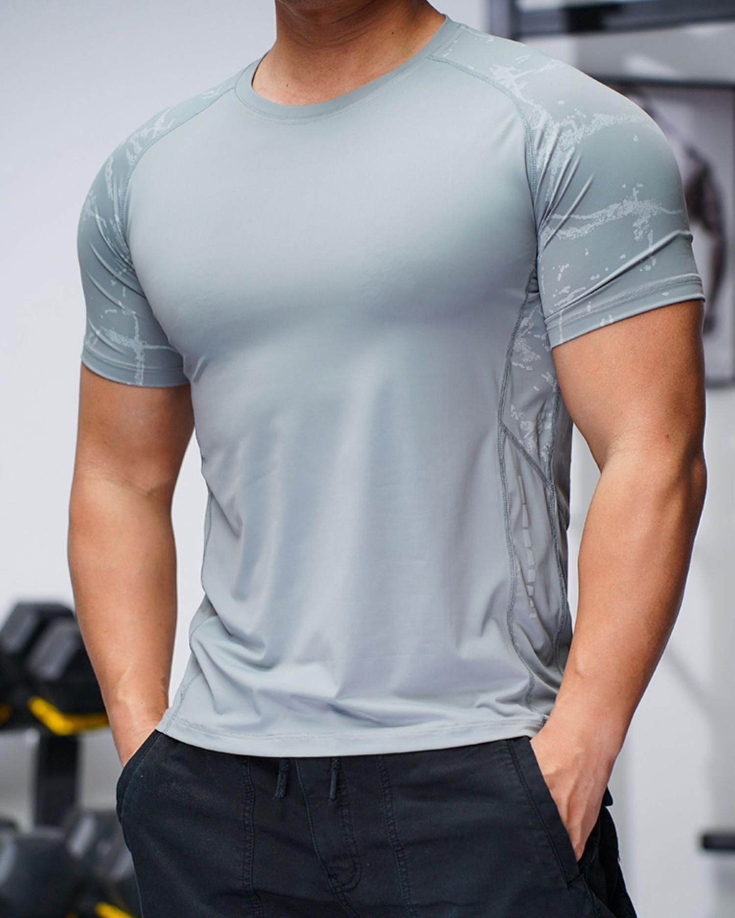 Spandex Ice Silk Men's Sports & Fitness T Shirt - Men's Fitness Apparel ...
